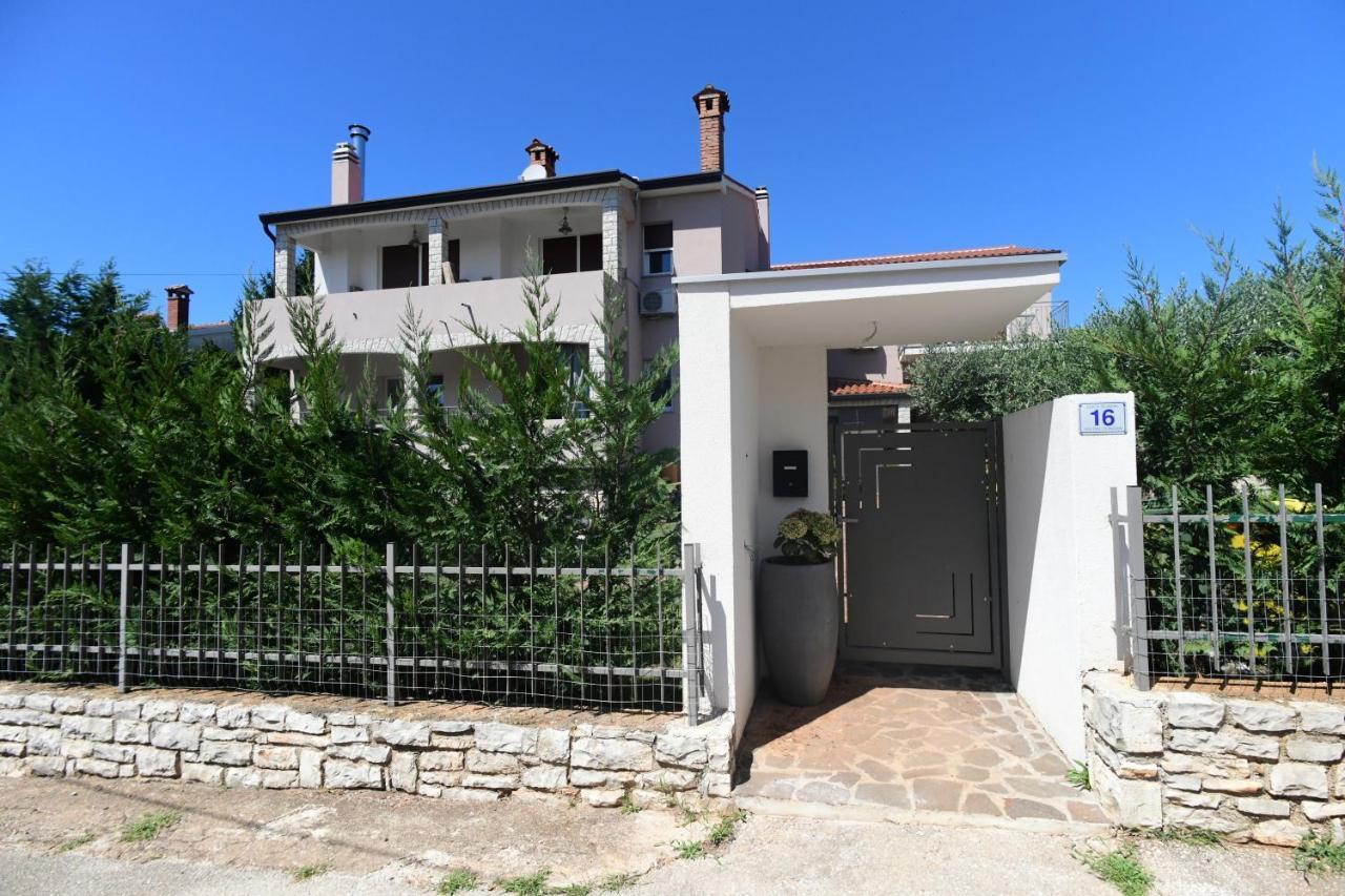 Luxury Apartment Vabriga Tar-Vabriga Exterior foto